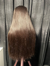 Load image into Gallery viewer, Straight 13x4 Frontal Wig
